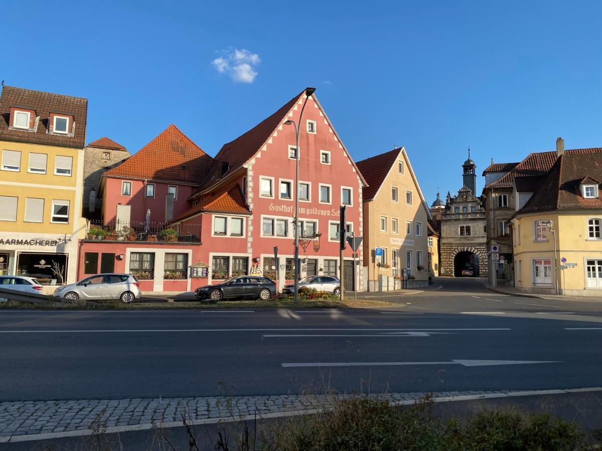 Gasthof Zum Goldenen Schiff - Lehm, Stil & Altstadtflair Marktbreit Kültér fotó