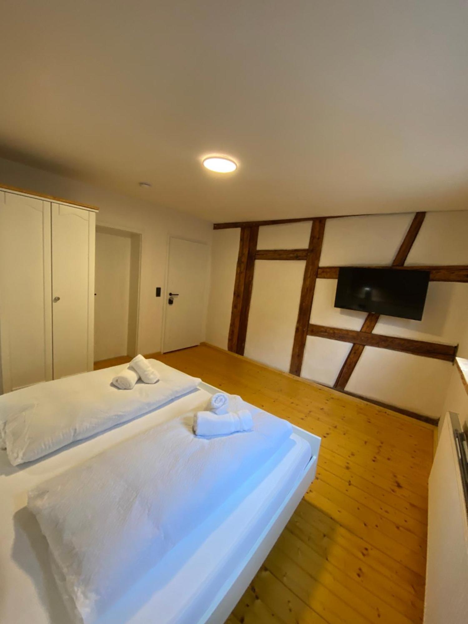 Gasthof Zum Goldenen Schiff - Lehm, Stil & Altstadtflair Marktbreit Kültér fotó